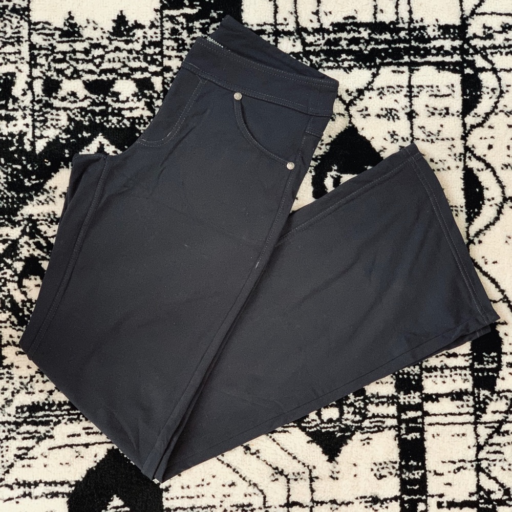 Athleta - Bootleg Yoga Pants w/ Four Pockets